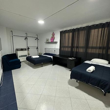 Apartamentos Mediavilla マドリード エクステリア 写真