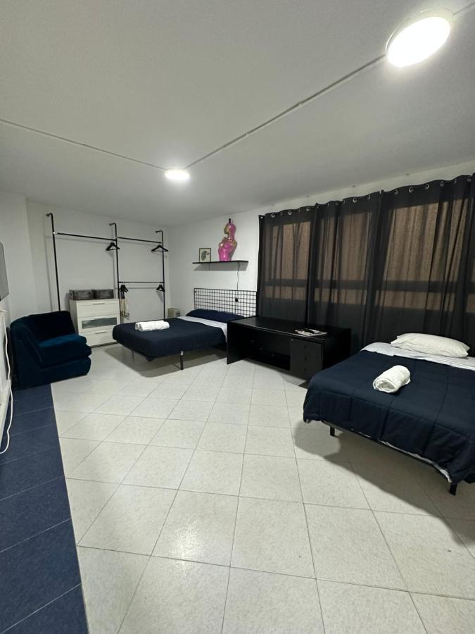 Apartamentos Mediavilla マドリード エクステリア 写真